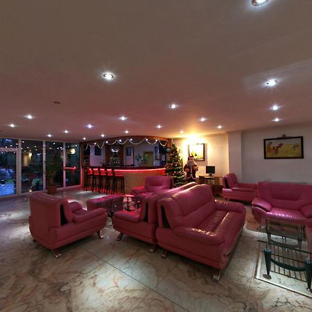 Zornica Hotel Kazanlak Kültér fotó